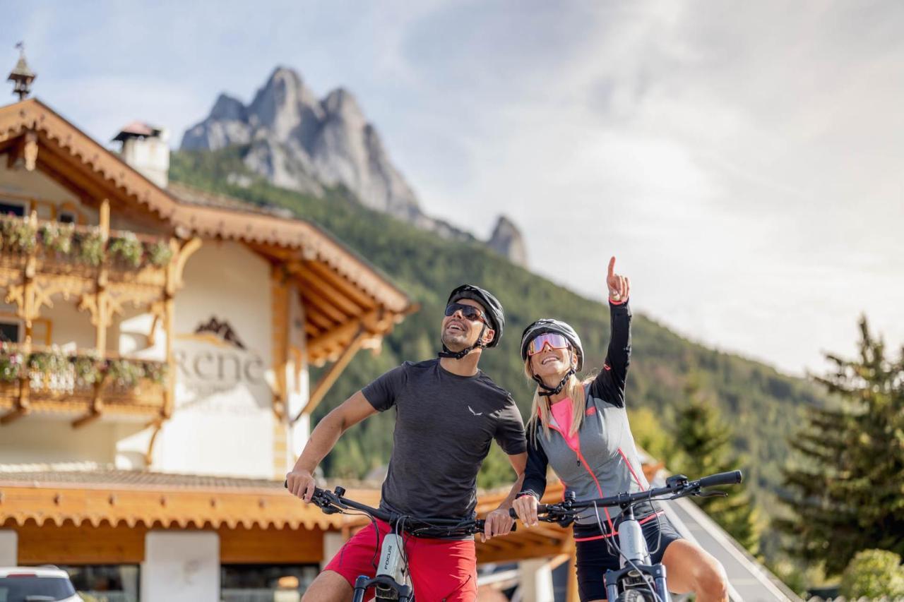 Rene Dolomites Boutique Hotel 博萨迪法萨 外观 照片