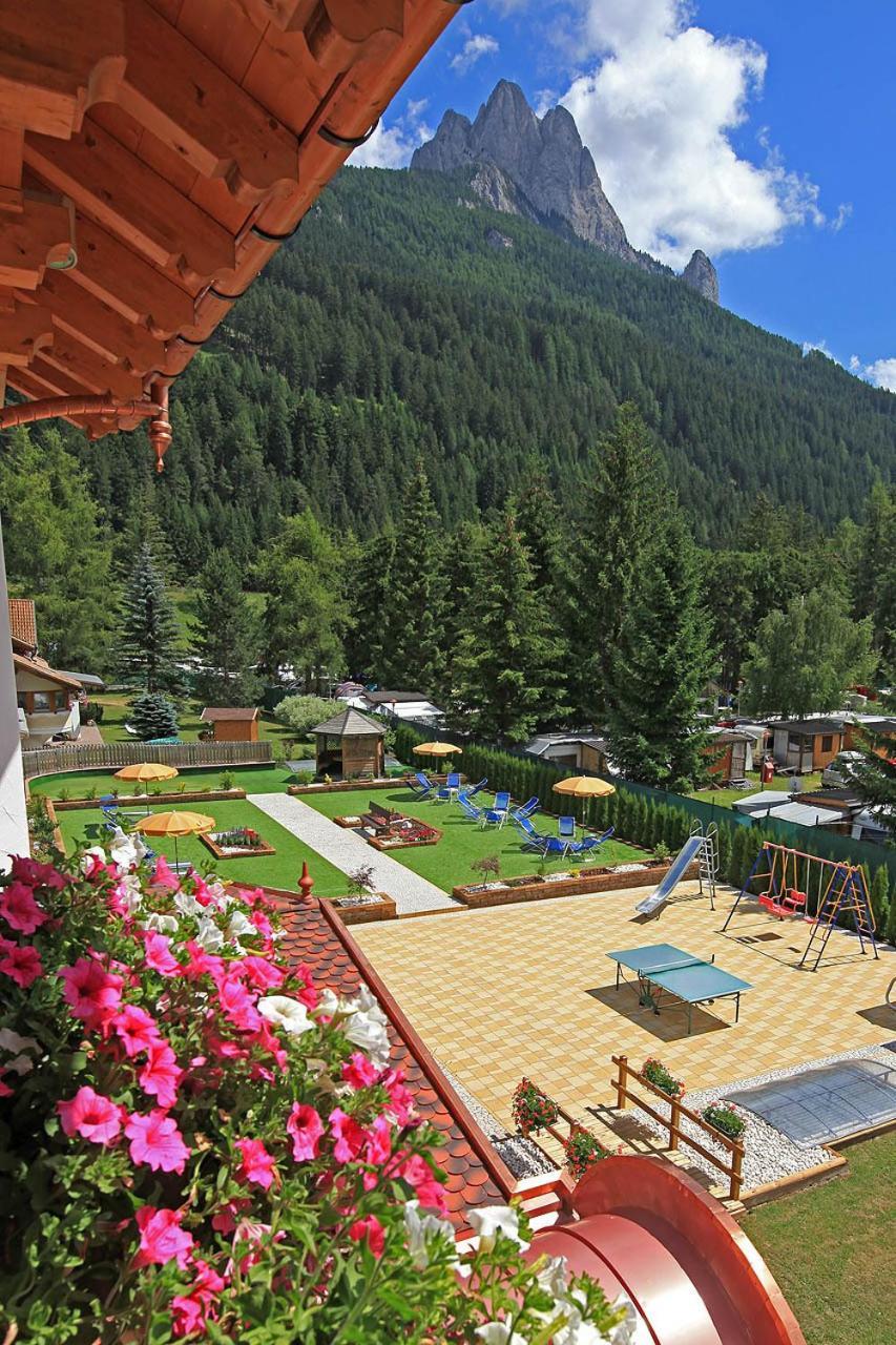 Rene Dolomites Boutique Hotel 博萨迪法萨 外观 照片