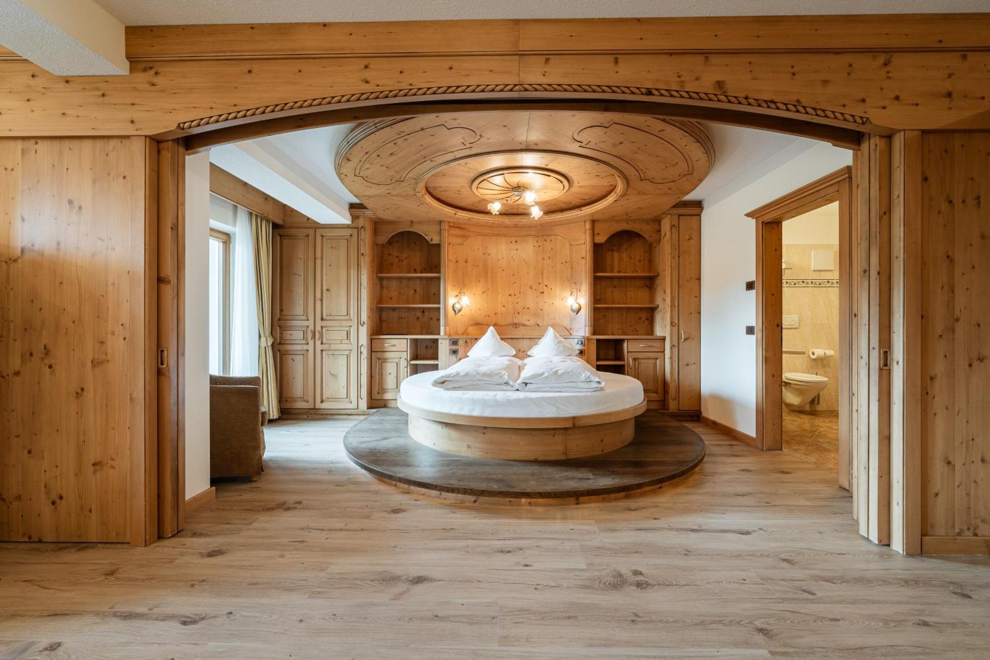 Rene Dolomites Boutique Hotel 博萨迪法萨 外观 照片